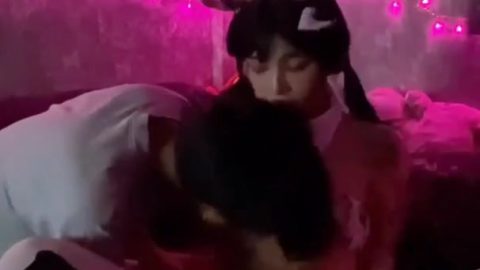 คลิปหลุดไทย น้องยูกิ yukii199 ใส่ชุดบิกินี่ลายแม่วัวยั่วเย็ดแฟนหนุ่ม ก่อนจะโดนกระหน่ำเย็ดเสียวหีจนน้ำแตก