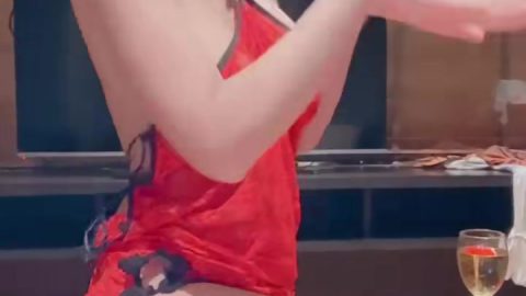 xxxโอนลี่แฟน คลิปหลุดน้องจูน Juniijune324 เน็ตไอดอลสาวสุดแซ่บ onlyfans เล่นหียั่วเย็ดจนหีแฉะน้ำไหลเยิ้มคาชุดกี่เพ้า