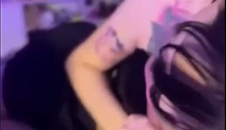 คลิปหลุด Baby_bee999 อมจนสุดโคนก่อนยัดควยเข้าหี เสียวจัด