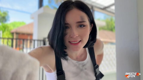 Sweetie Fox ช่างซ่อมรถฝรั่งสาว รถเสียเรียกจากแอป เย็ดพ่อบ้านหนุ่ม